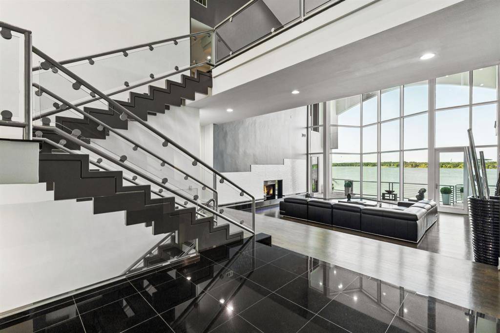 Highland Village, TX 75077,817 N Shore Drive