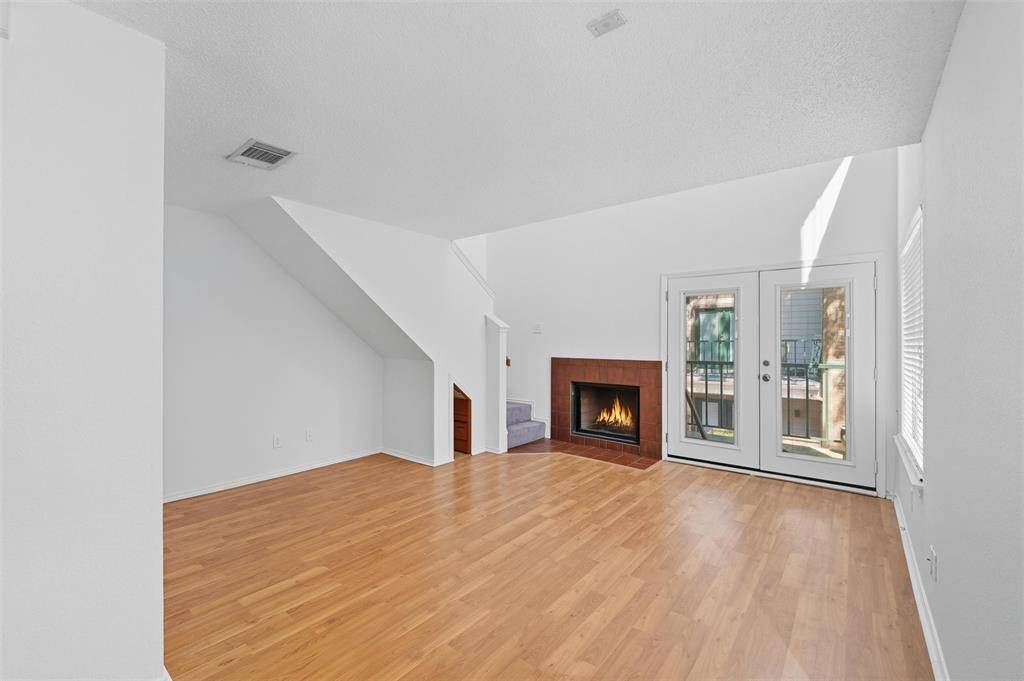 Arlington, TX 76006,2310 Bamboo Drive #J207