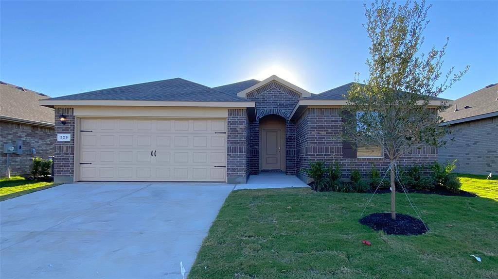 Cleburne, TX 76033,529 MARSH Street