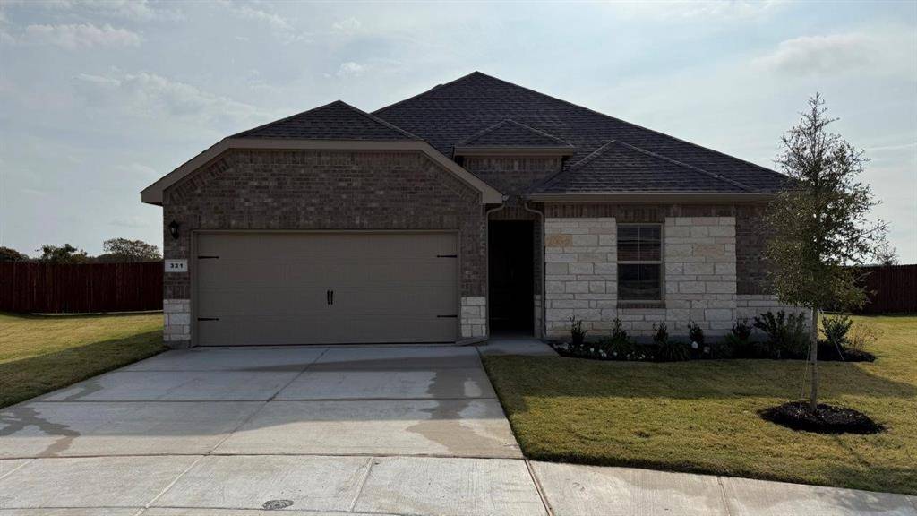 Granbury, TX 76049,321 GALLANT MAN Court
