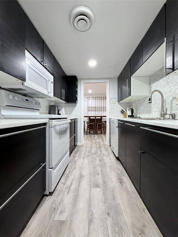 Grand Prairie, TX 75050,576 E Avenue J #B