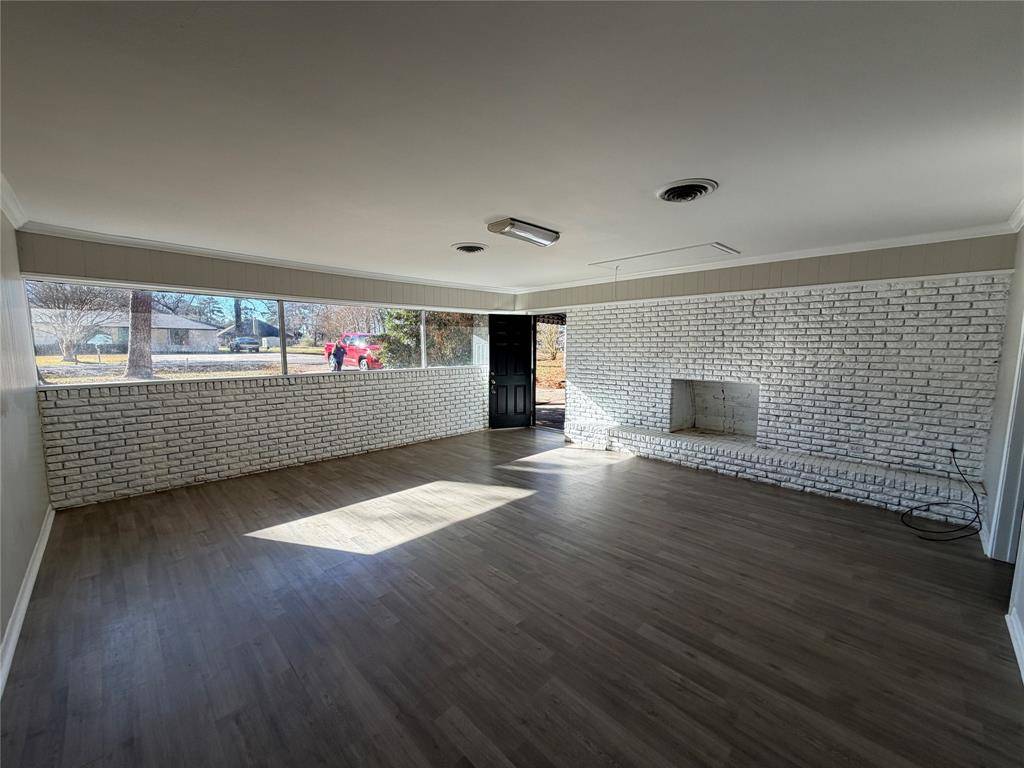 Shreveport, LA 71107,4504 Hunter Avenue