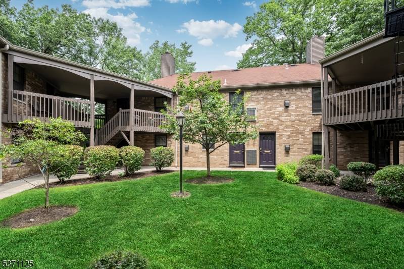 Little Falls Twp., NJ 07424,181 Long Hill Rd BLDG 8-3 #3