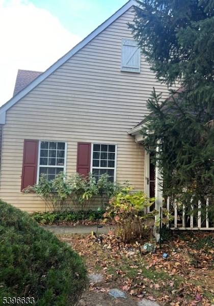 East Brunswick Twp., NJ 08816,44 Van Pelt Ct