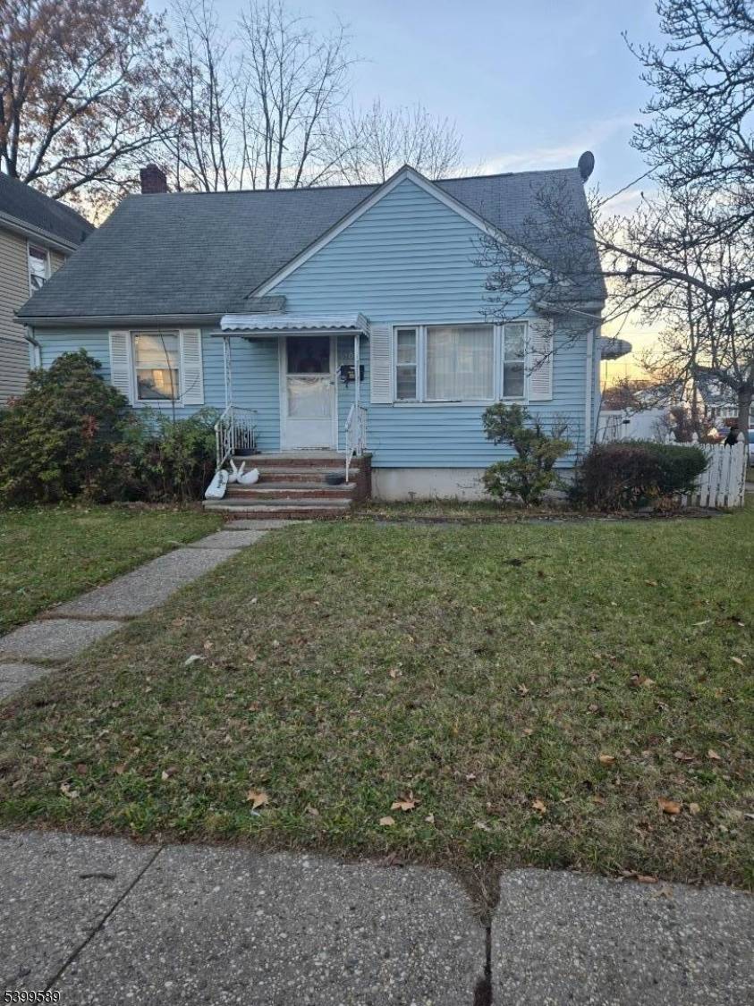 Roselle Boro, NJ 07203,502 Drake Ave