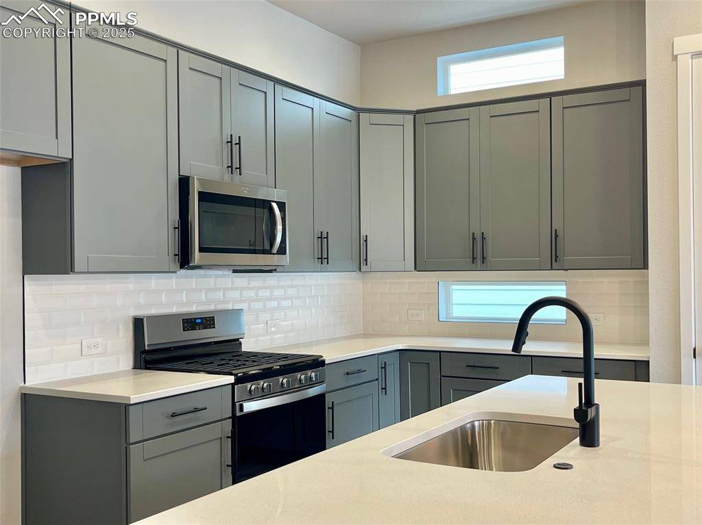 Colorado Springs, CO 80922,6593 Vistancia AVE