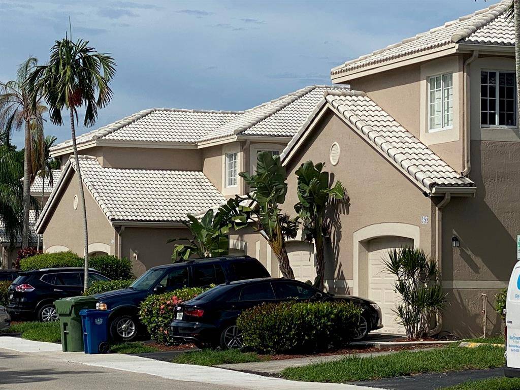 Weston, FL 33327,2253 Salerno Cir #2253