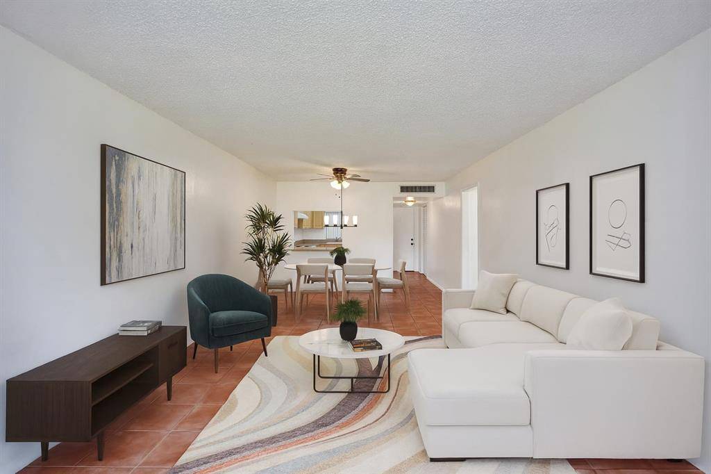 Davie, FL 33324,9481 Evergreen Pl #103