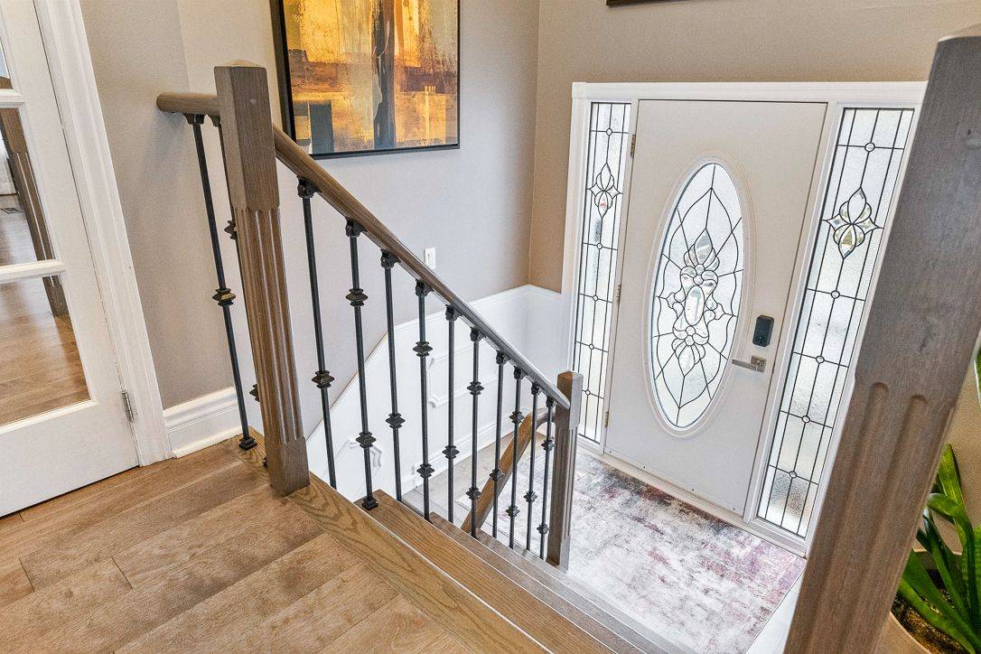 Mississauga, ON L5C 1G2,941 Stainton DR