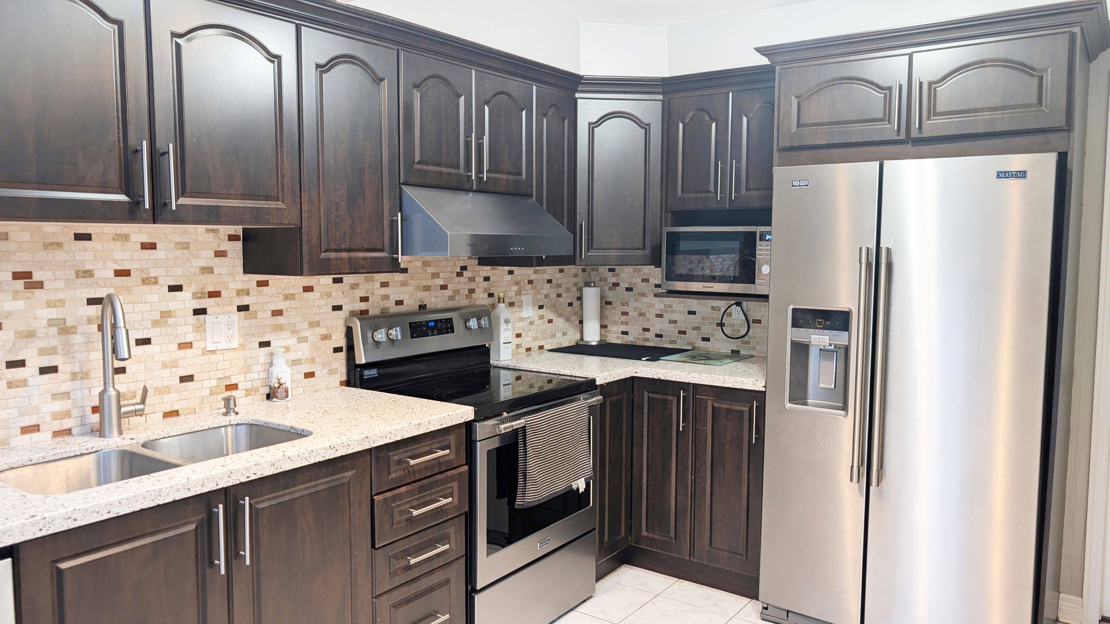 Brampton, ON L6R 1E7,51 Rocky Mountain CRES #upper