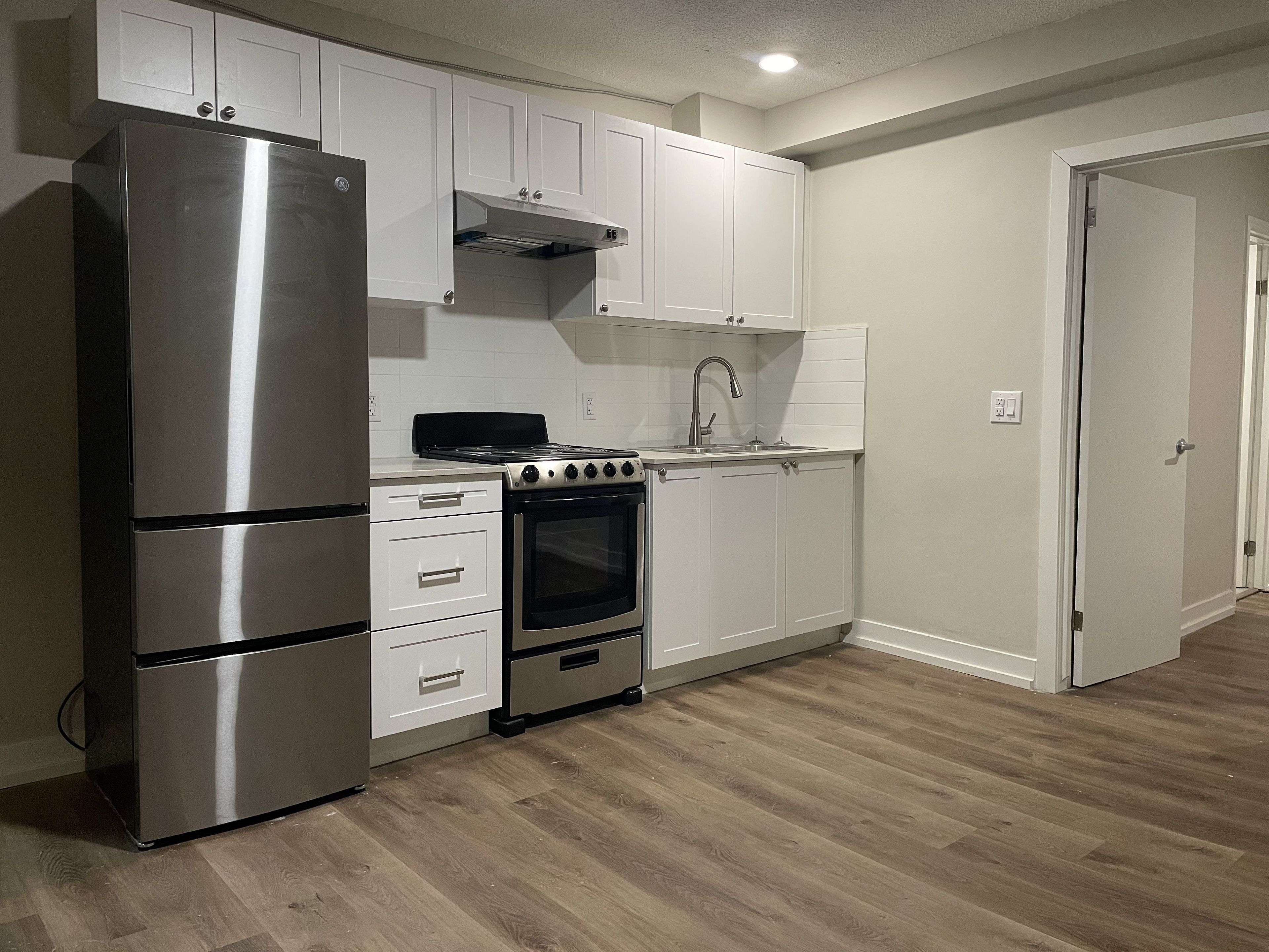 Hamilton, ON L8M 1M6,133 Prospect ST S #A