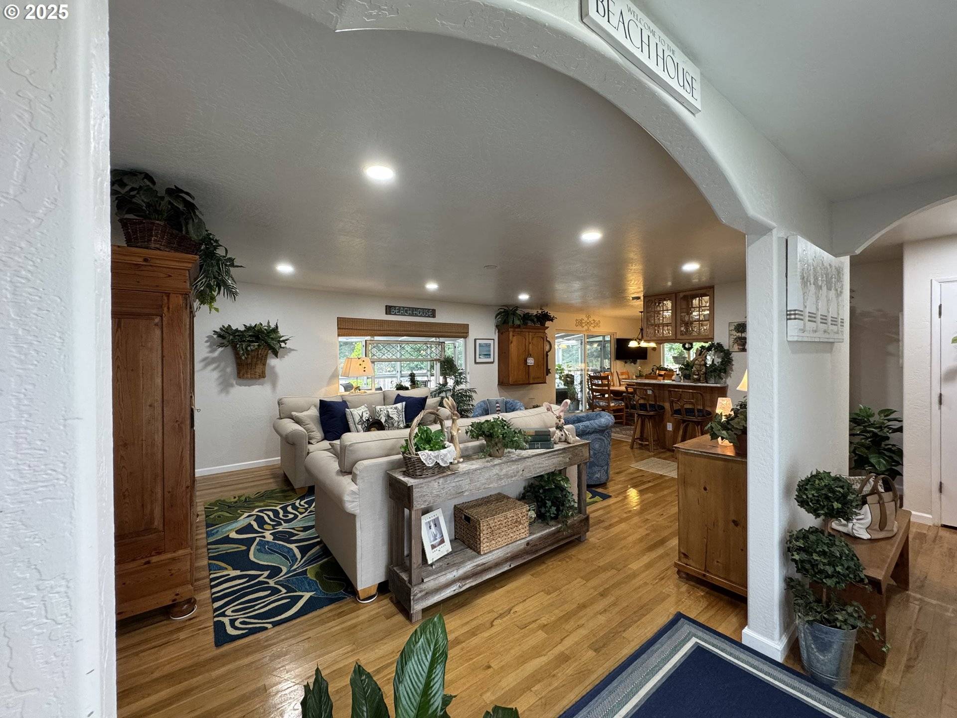 Brookings, OR 97415,1099 PARKVIEW DR