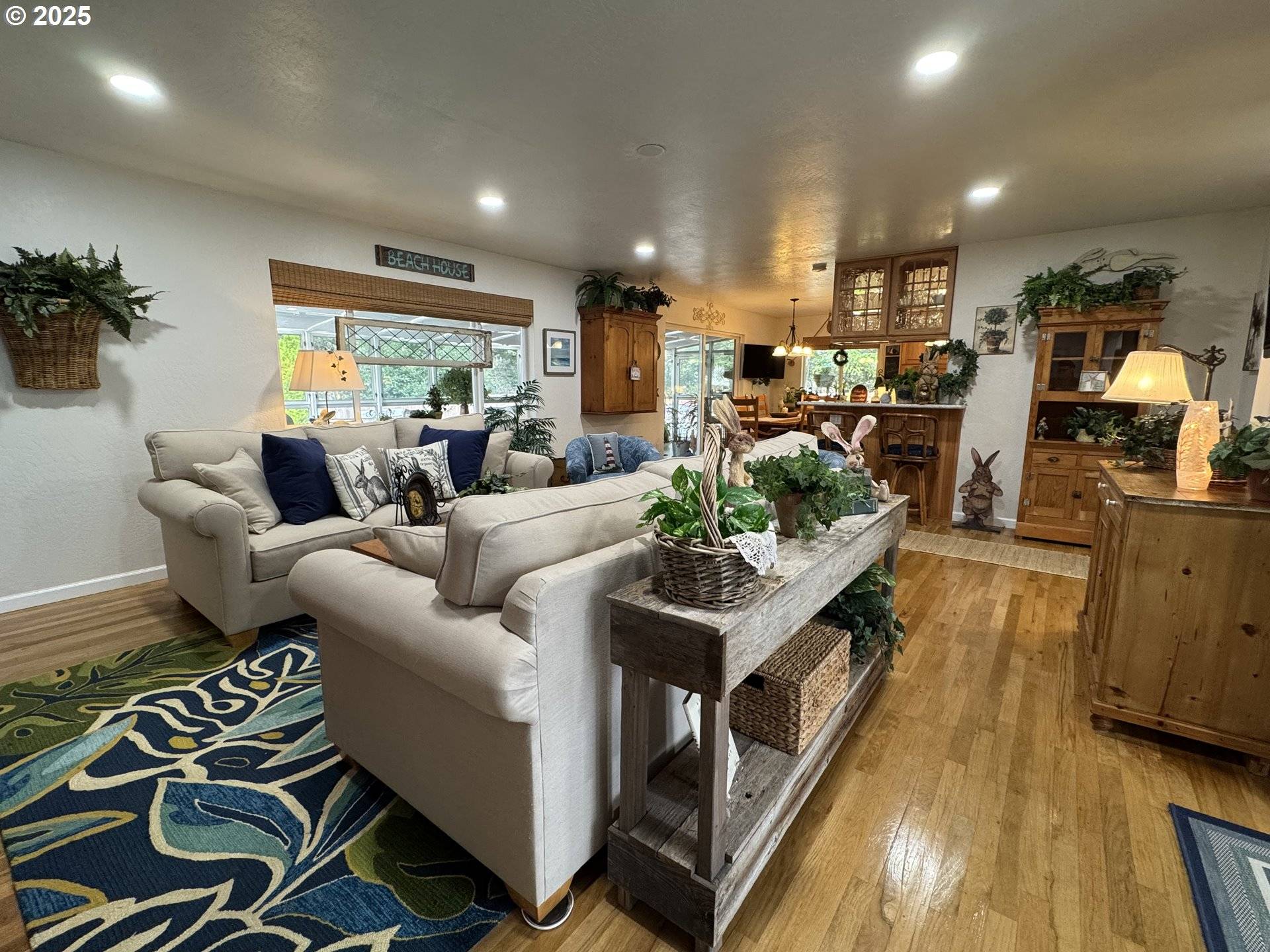 Brookings, OR 97415,1099 PARKVIEW DR