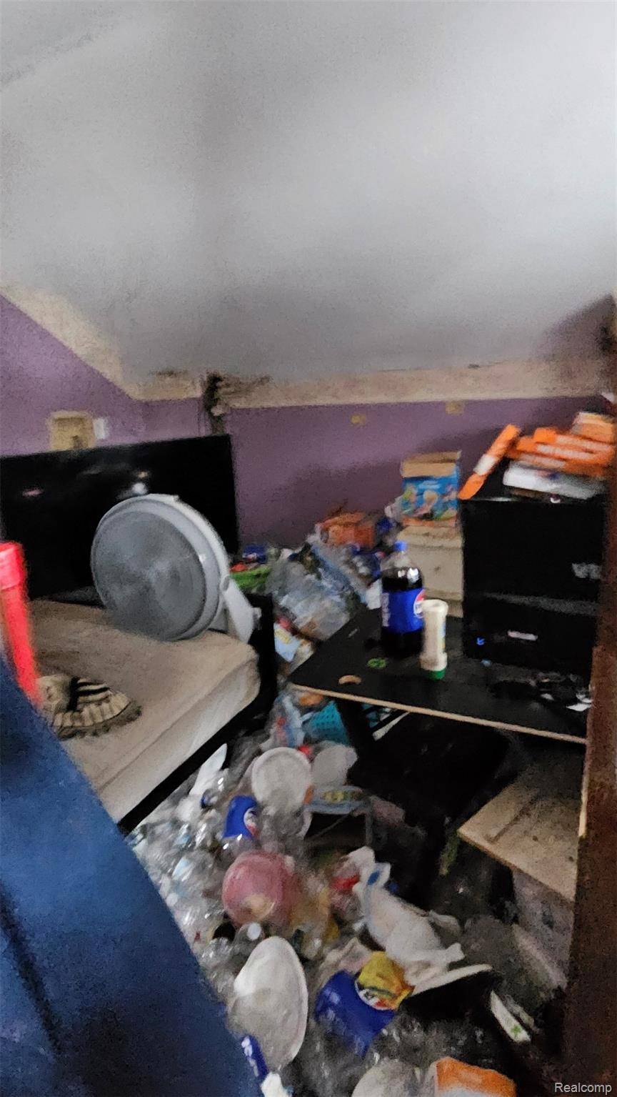 Adrian, MI 49221,523 Elm ST