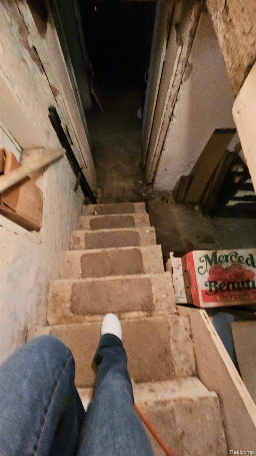 Adrian, MI 49221,523 Elm ST