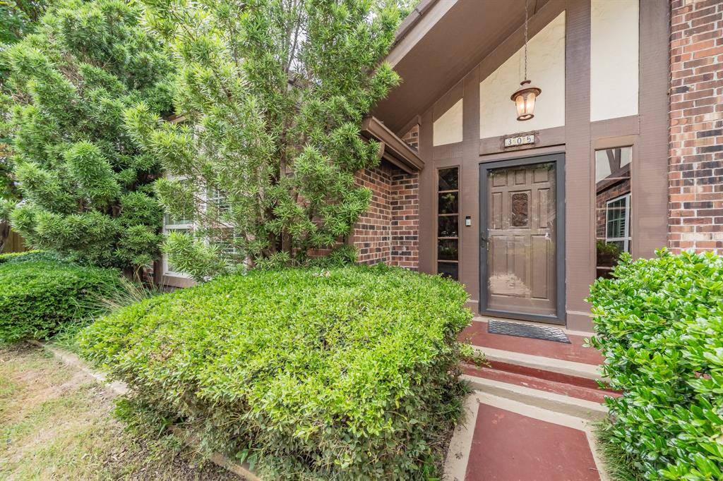 Bedford, TX 76021,305 Warbler Drive