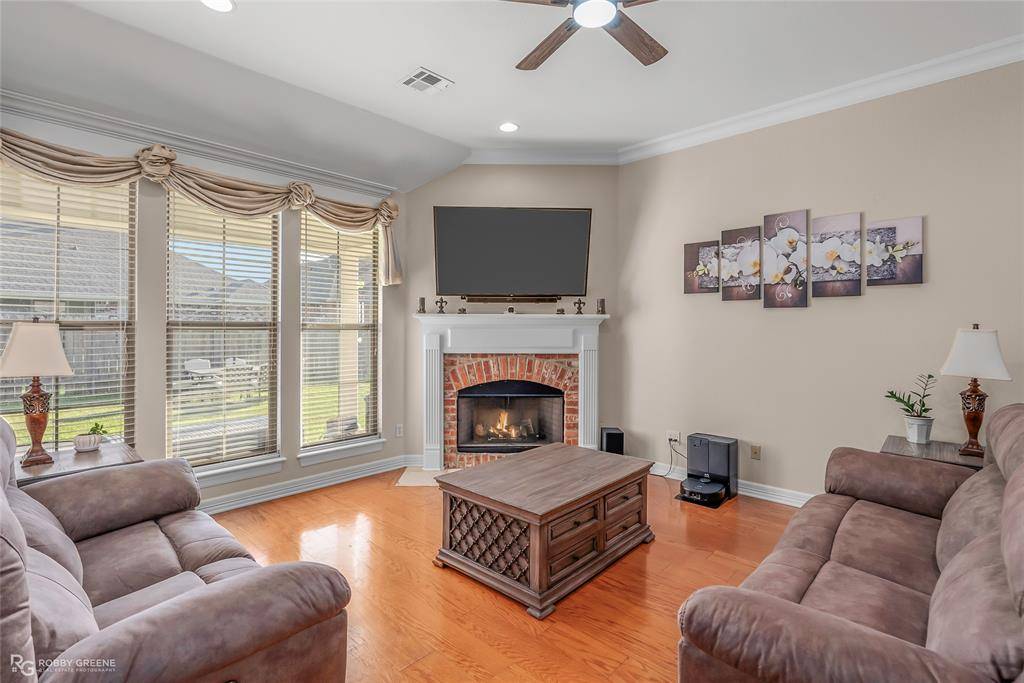 Benton, LA 71006,4016 Elizabeth Lane