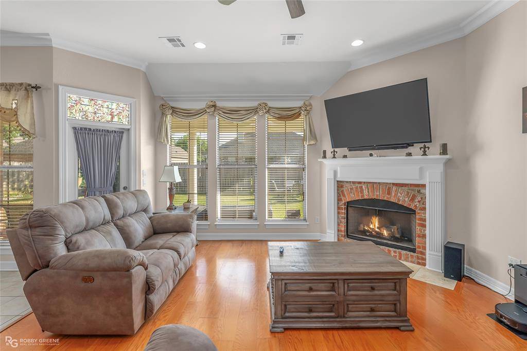 Benton, LA 71006,4016 Elizabeth Lane