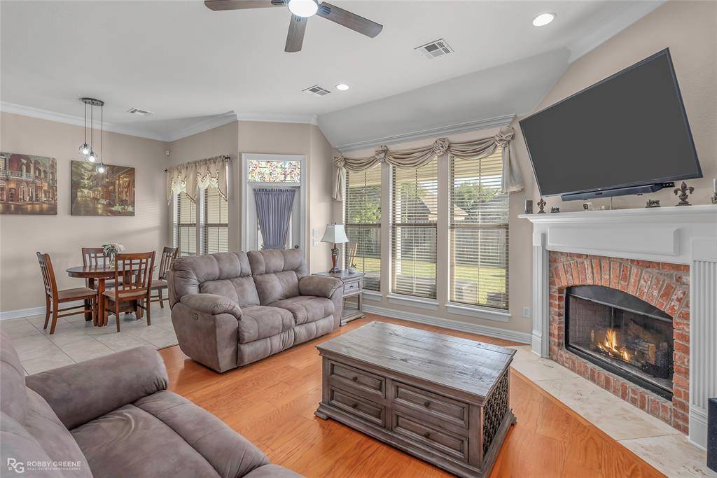 Benton, LA 71006,4016 Elizabeth Lane