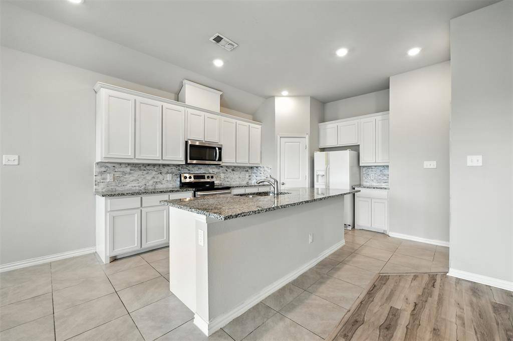 Denton, TX 76208,1413 Raleigh Path Road