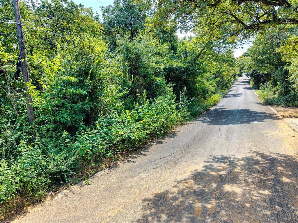 Fort Worth, TX 76120,221 Sandy Lane