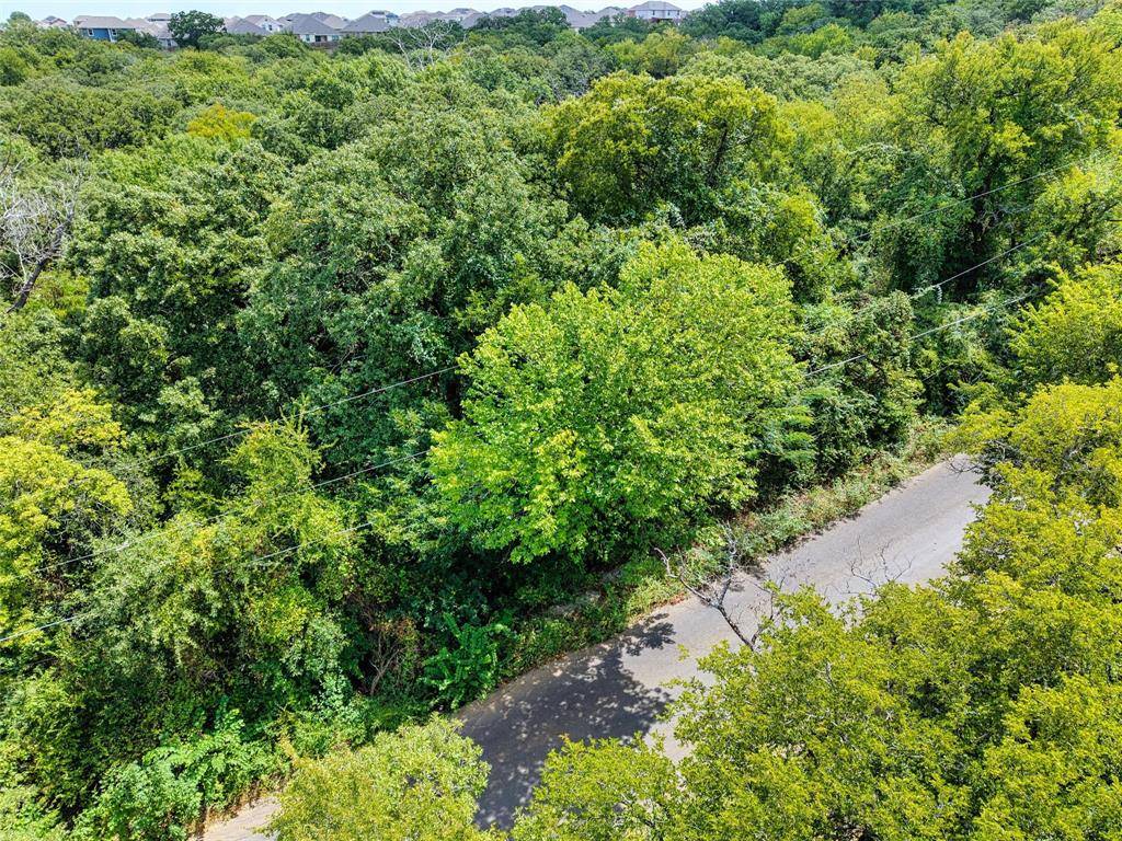 Fort Worth, TX 76120,221 Sandy Lane