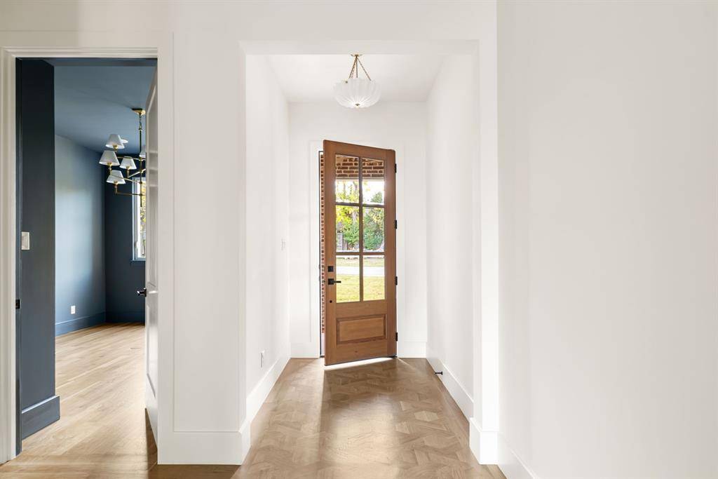 Dallas, TX 75218,8926 San Benito Way