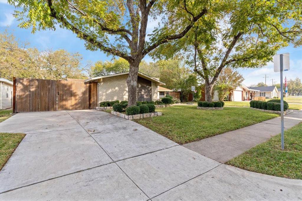 Irving, TX 75062,1113 Edwards Court S