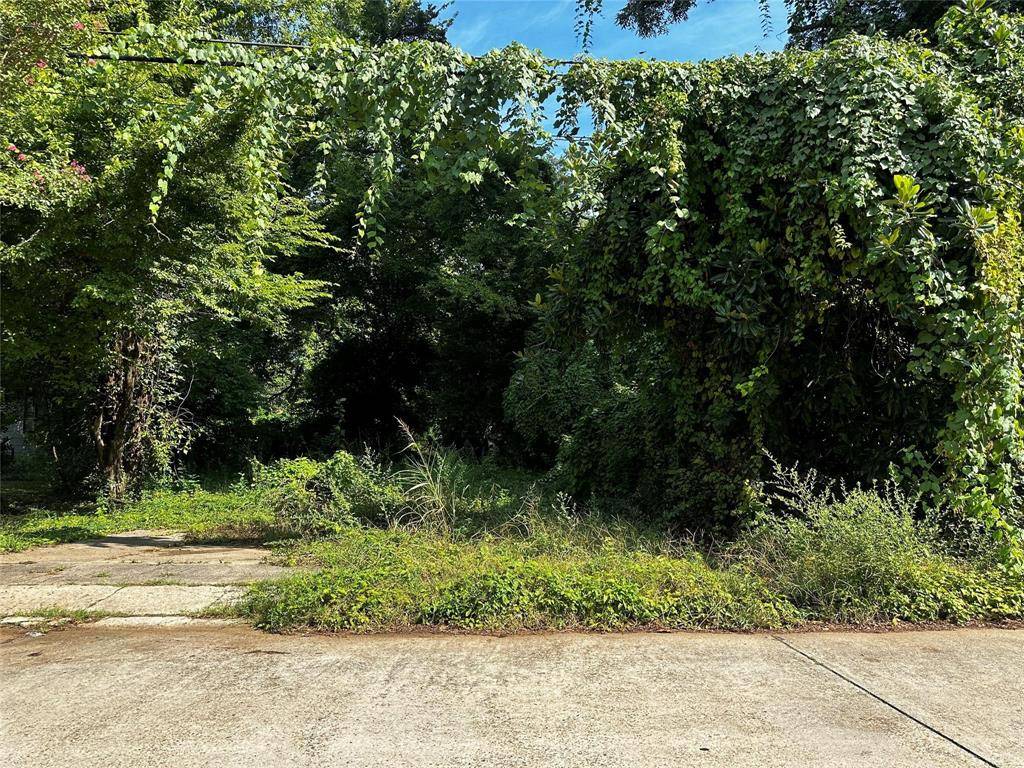 Shreveport, LA 71104,132 E Gregg Street