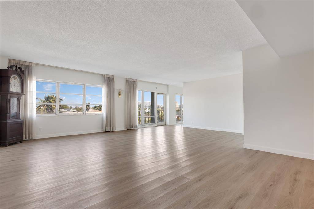 Fort Lauderdale, FL 33301,2500 E Las Olas Blvd #406