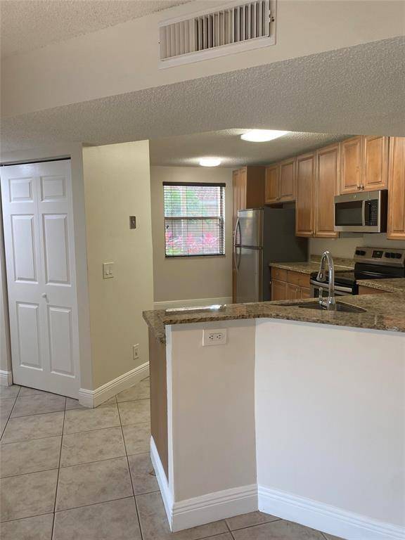 Coral Springs, FL 33067,8701 Wiles Rd #108