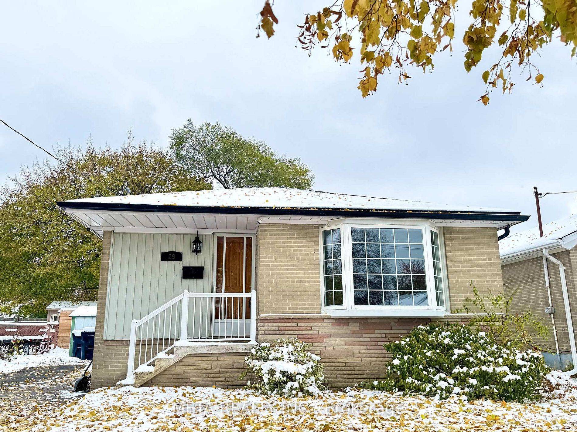 Toronto W10, ON M9V 1S7,29 Monterrey DR