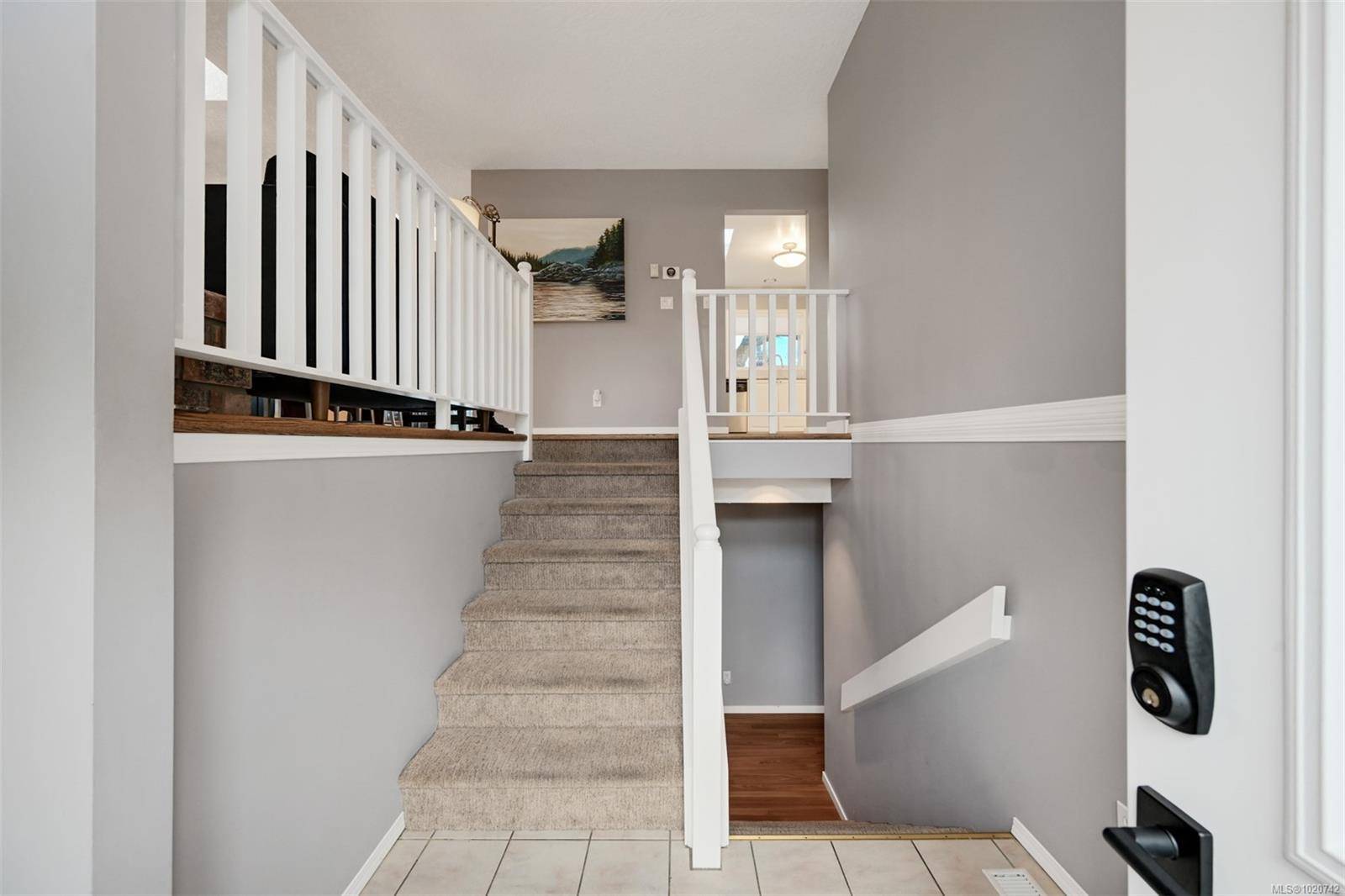 Victoria, BC V8R 4B5,2211 Forbes St