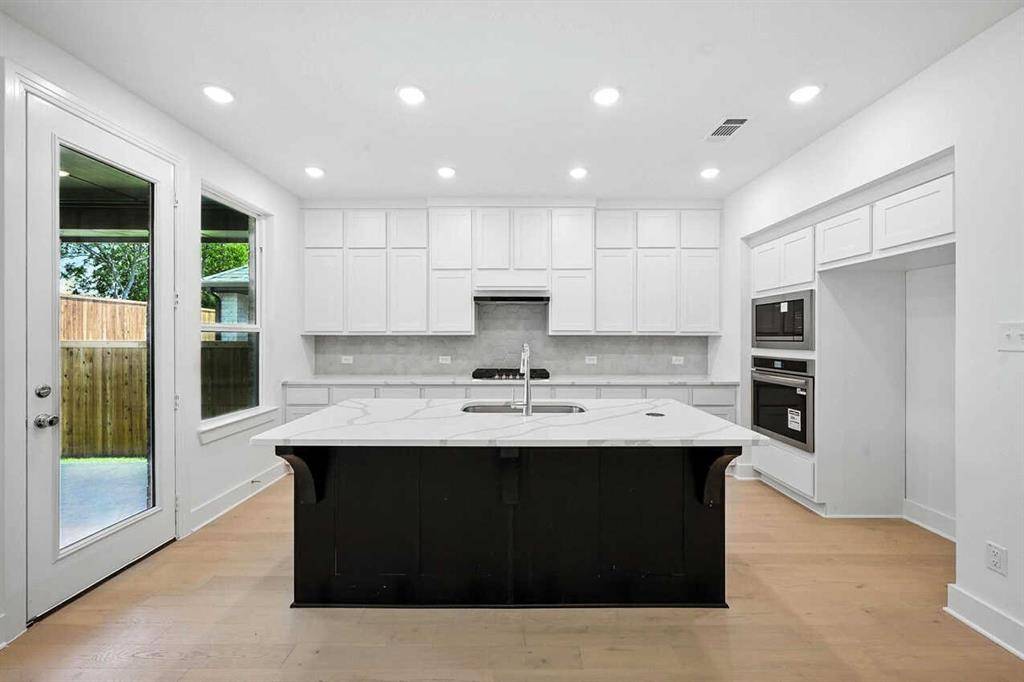 Sherman, TX 75092,413 Heritage Ranch Trail