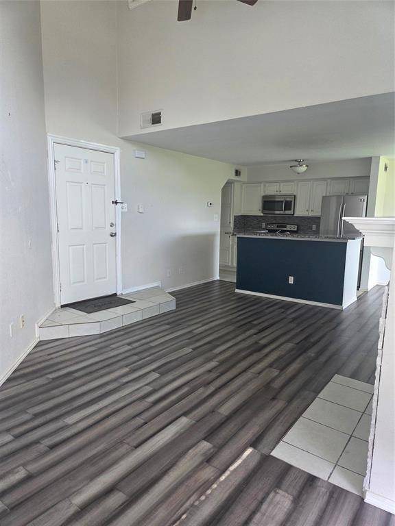 Arlington, TX 76006,1704 Baird Farm Circle #4209