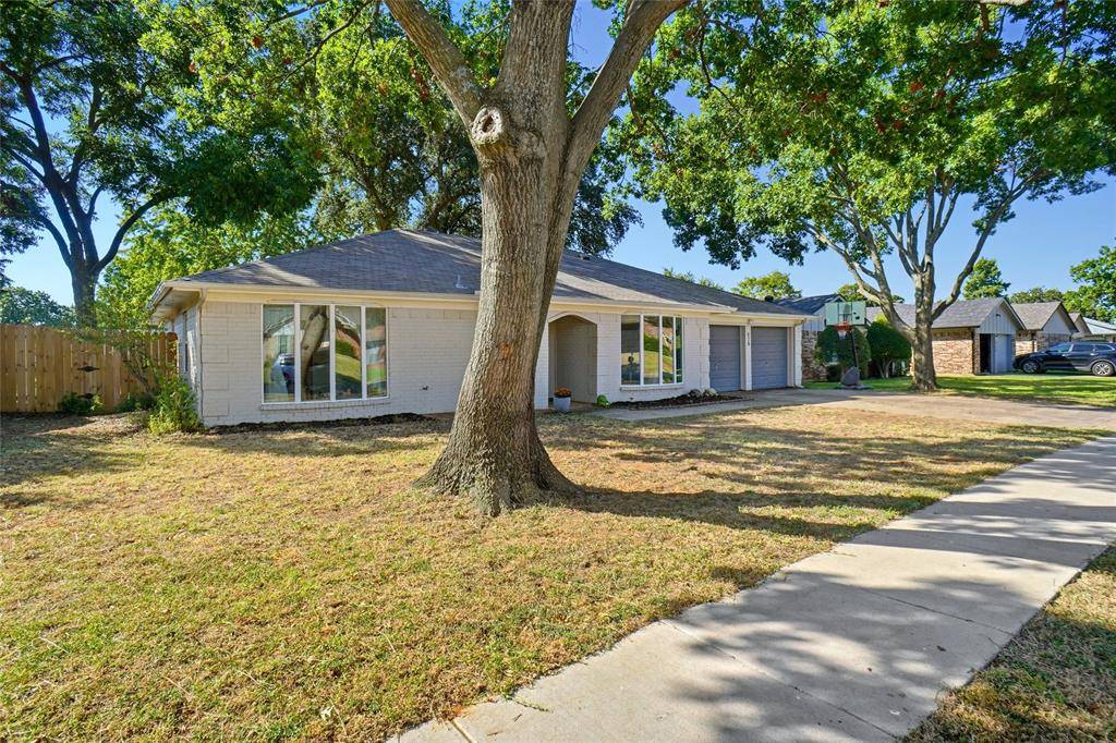 Bedford, TX 76021,628 Huntwich Drive