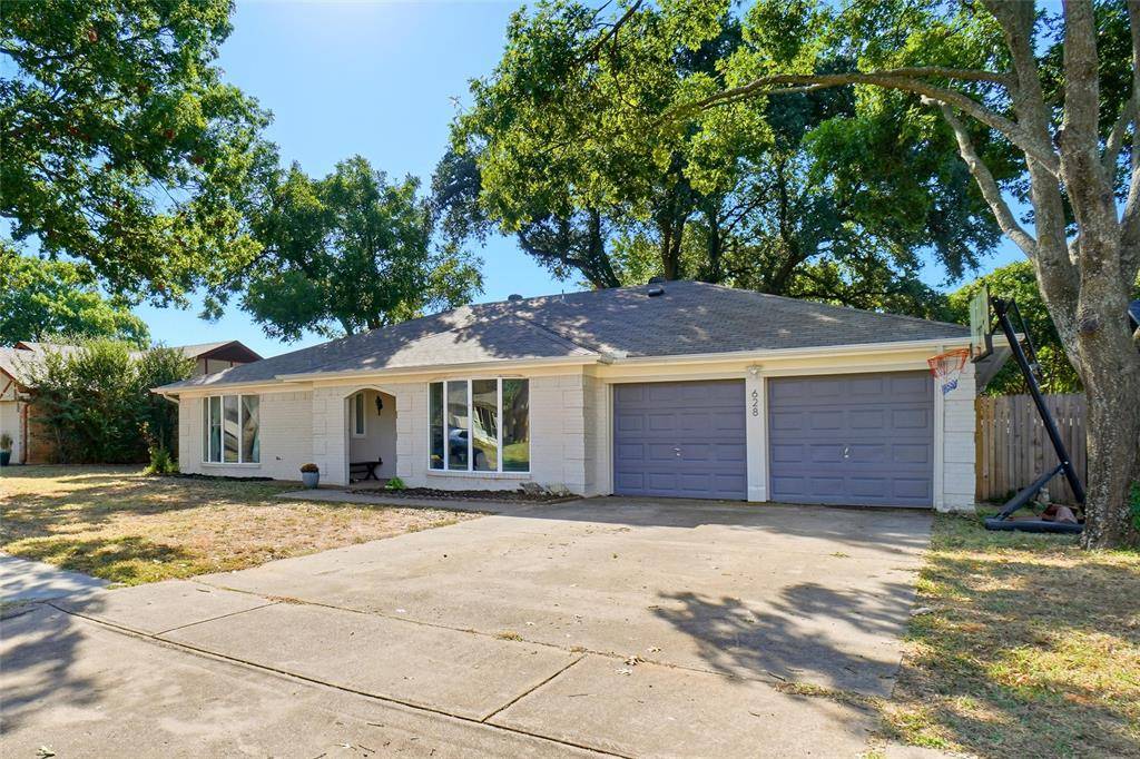 Bedford, TX 76021,628 Huntwich Drive