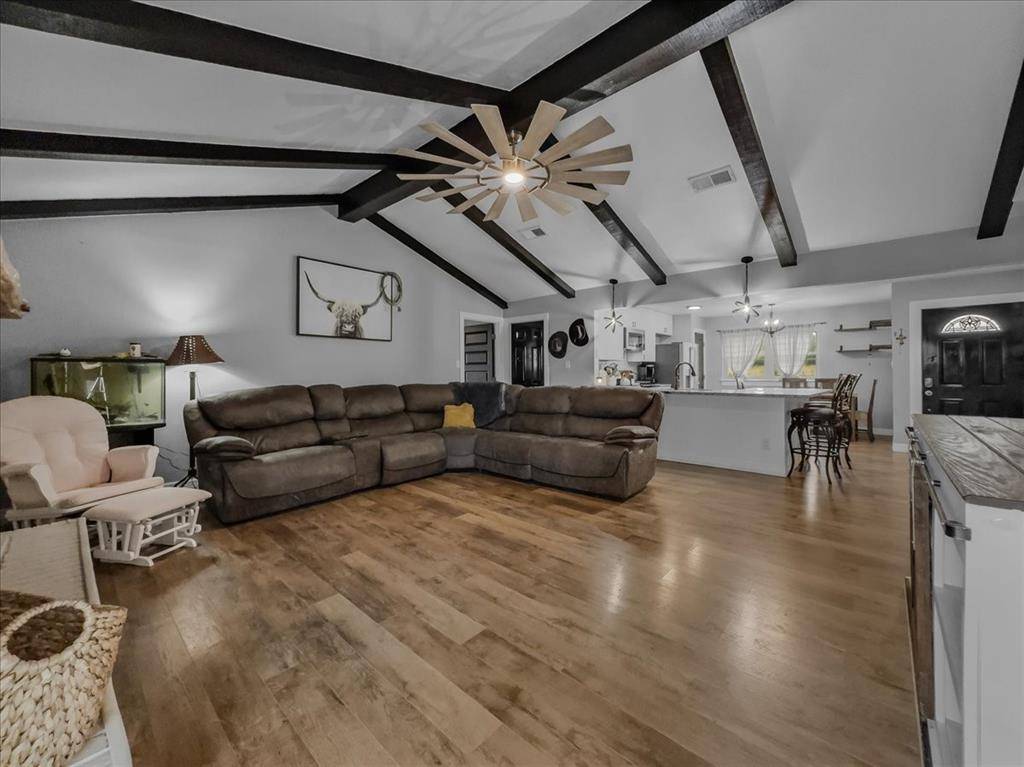 Milford, TX 76670,504 E Water