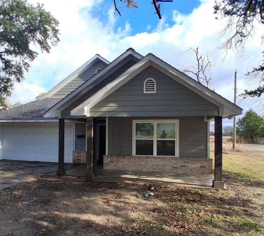Terrell, TX 75160,207 E Mccoulskey Street