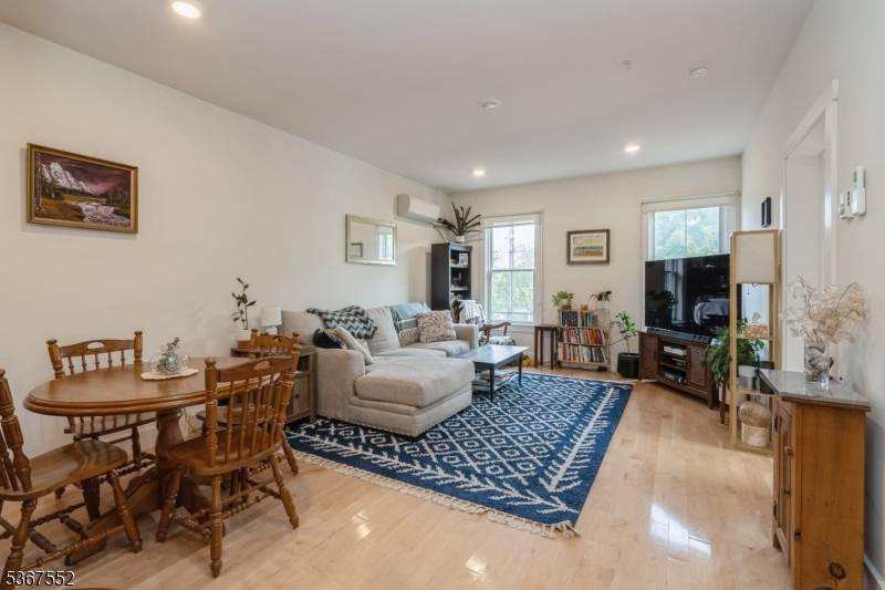 East Amwell Twp., NJ 08551,2 Lindbergh Rd