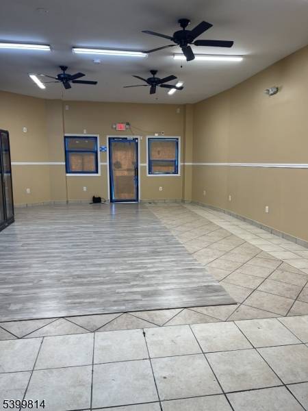 Elizabeth City, NJ 07201,701 Elizabeth Ave