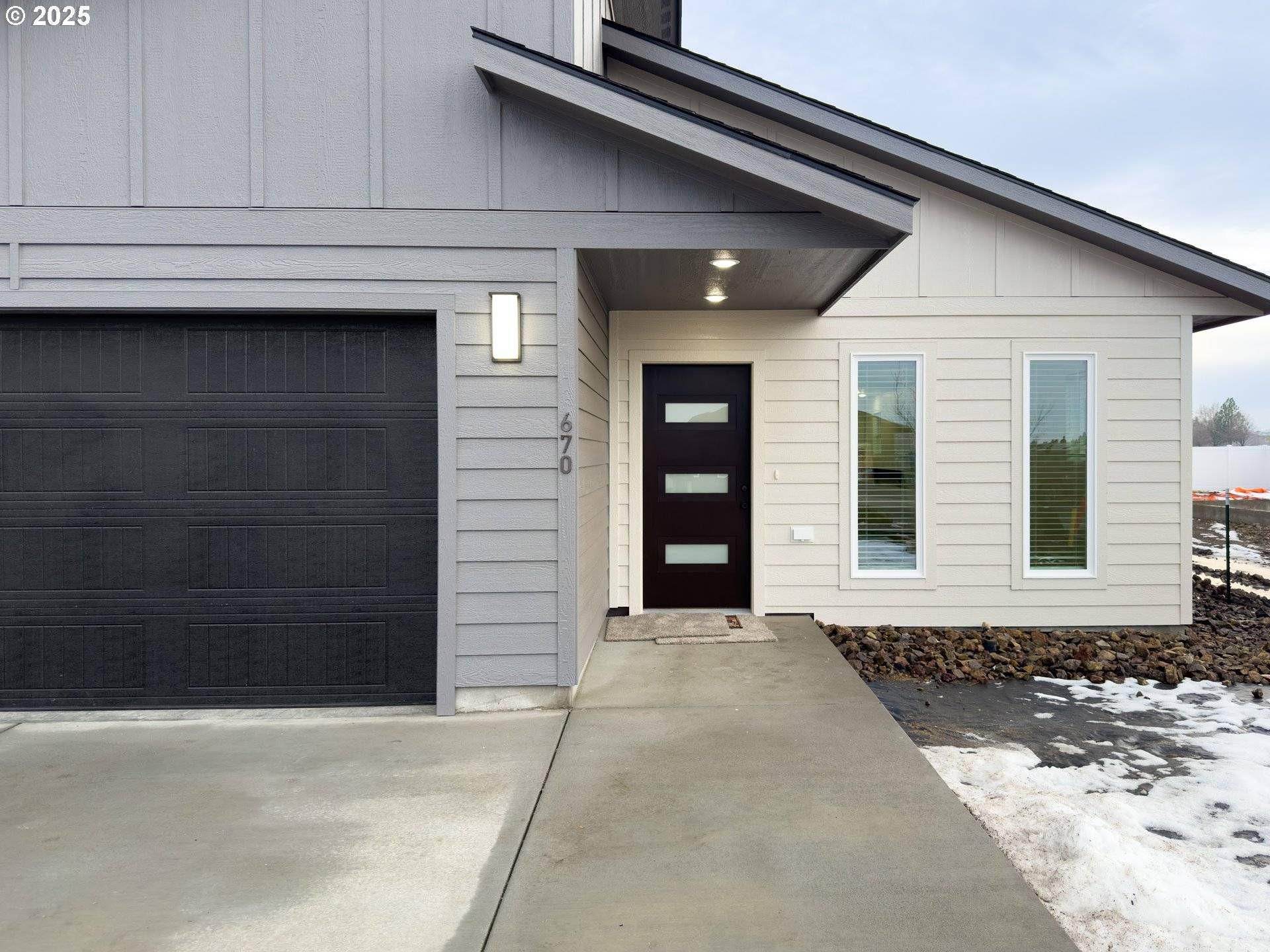 Baker City, OR 97814,670 E ST