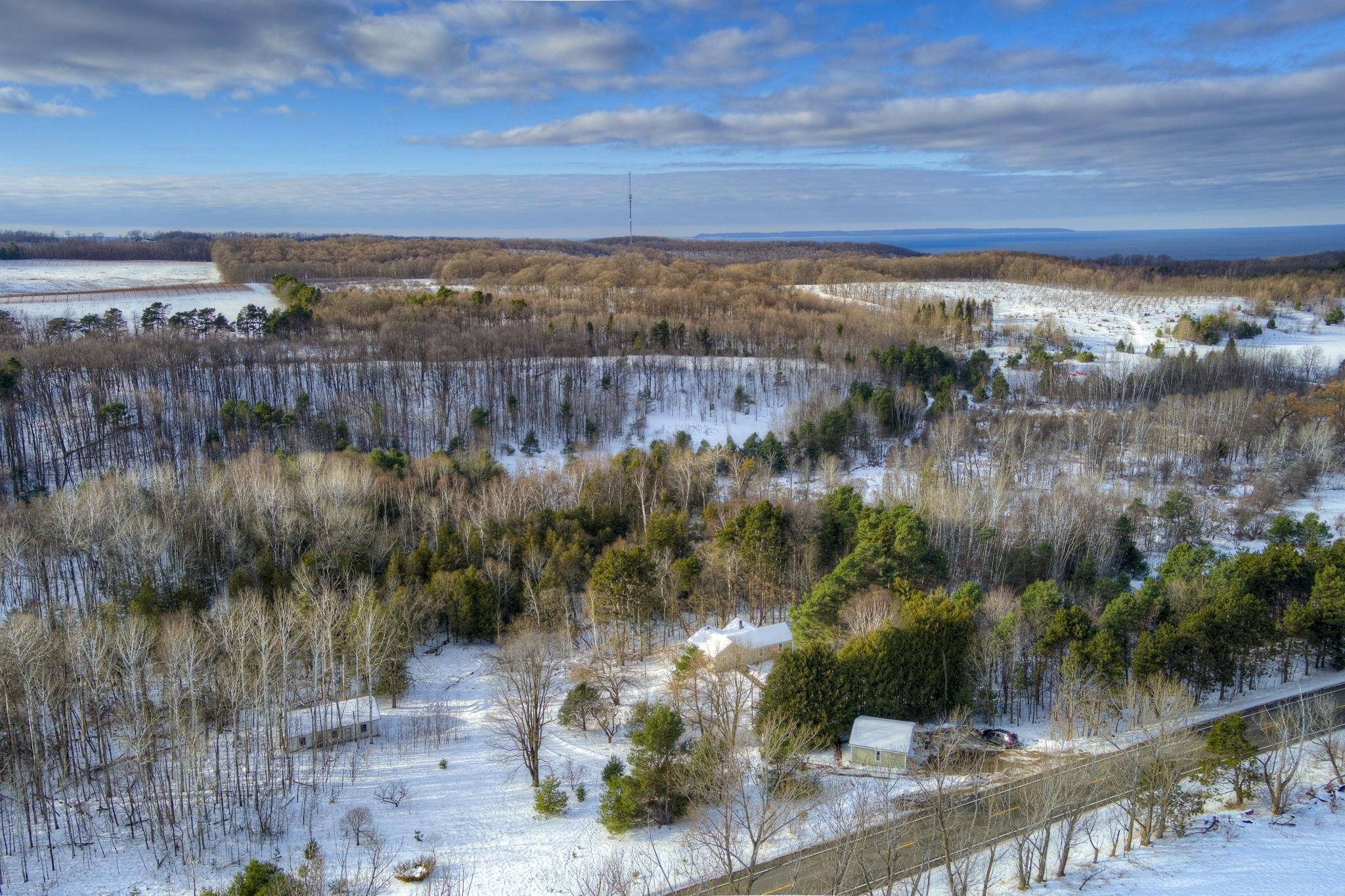 Lake Leelanau, MI 49653,1550 S French RD