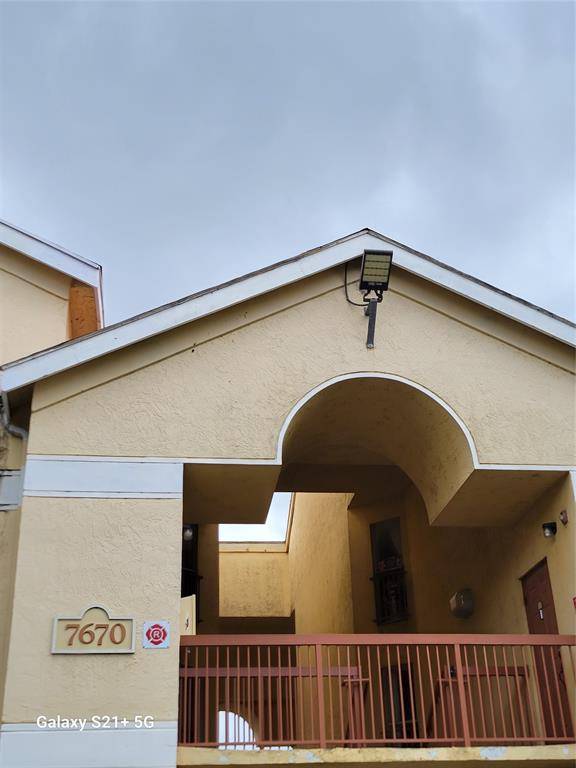 Tamarac, FL 33321,7670 Westwood Dr #714