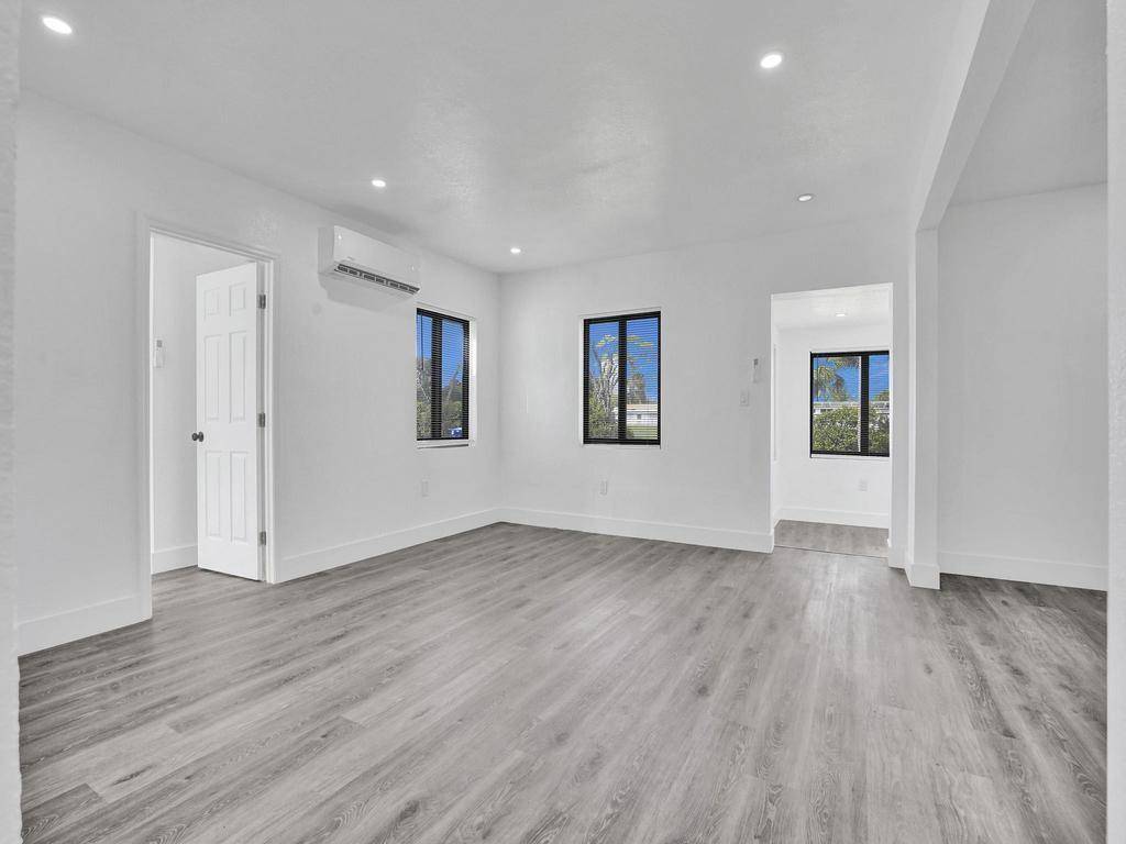 Fort Lauderdale, FL 33315,940 SW 28th St #1