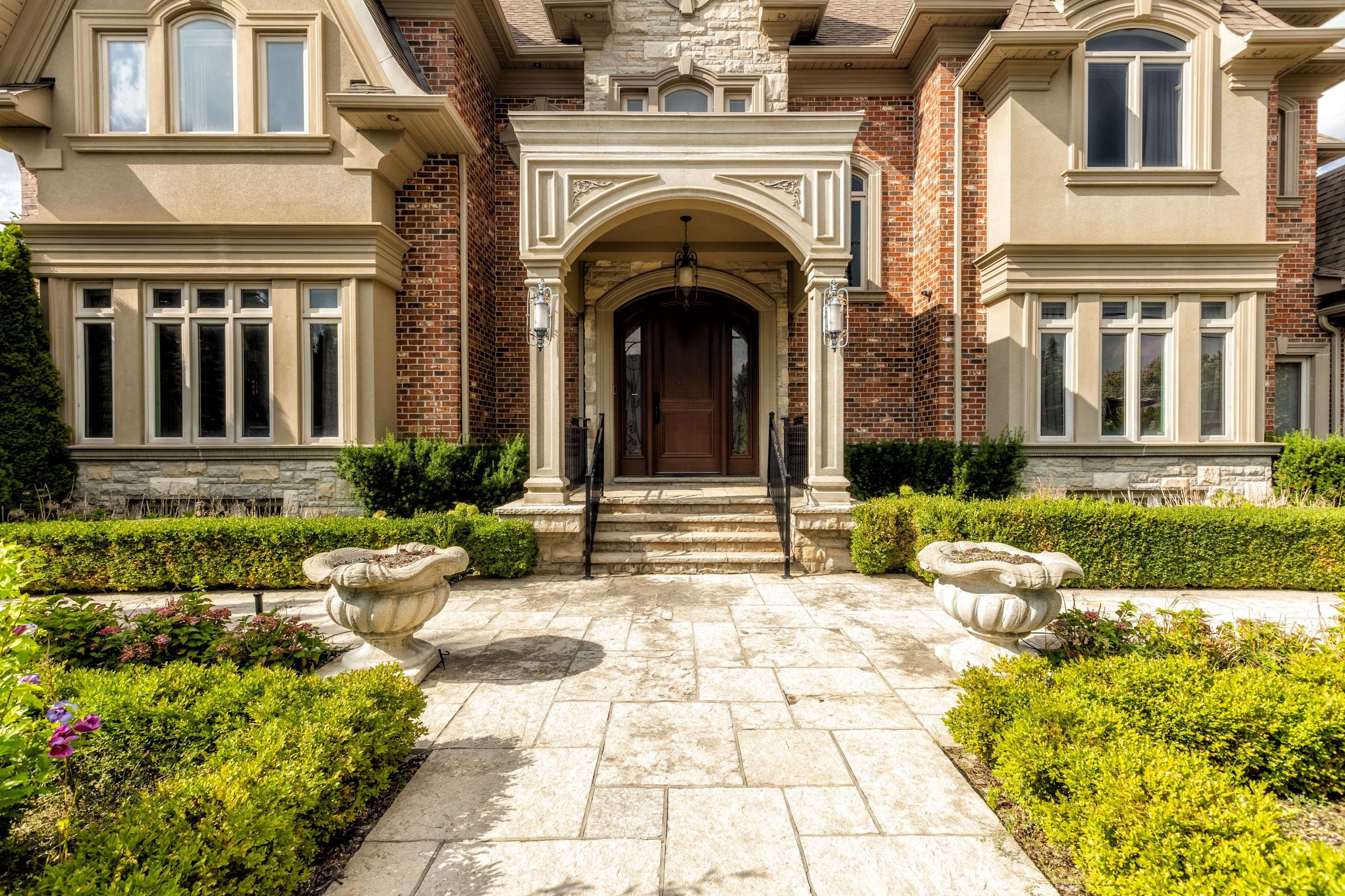 Richmond Hill, ON L4E 2X2,68 Maple Grove AVE