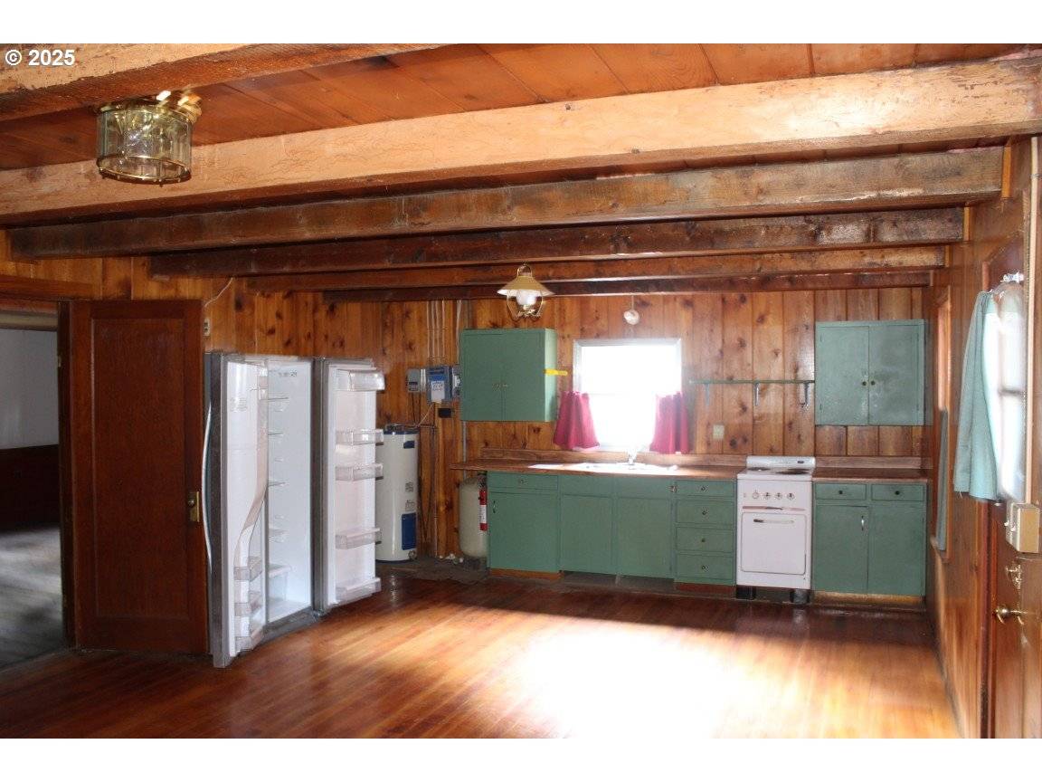 Adams, OR 97810,76939 ROCK CREEK LN