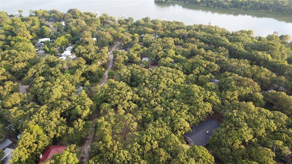 Quinlan, TX 75474,9744 Shady Lane