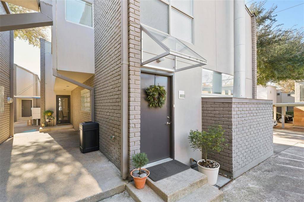 Dallas, TX 75205,4231 Travis Street #29