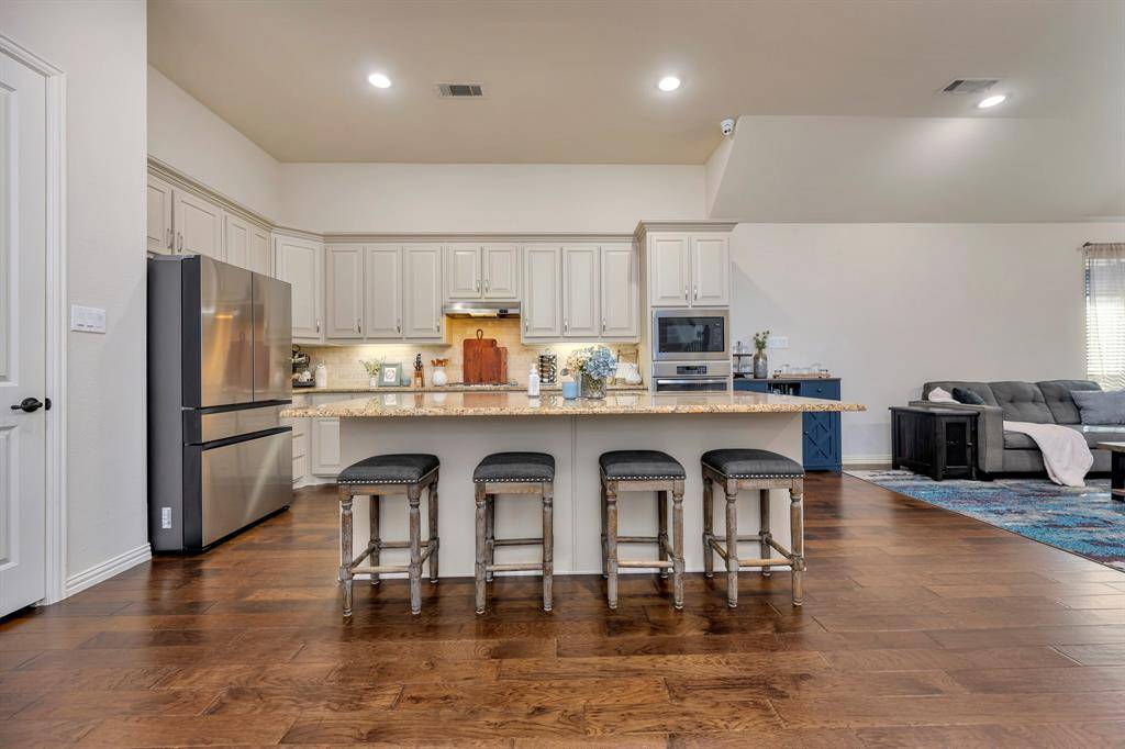 Arlington, TX 76005,1212 Blue Lake Boulevard